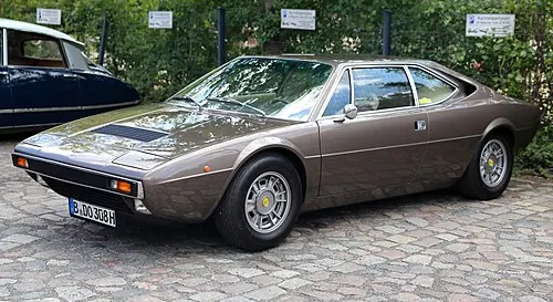 Dino / Ferrari 308 GT4